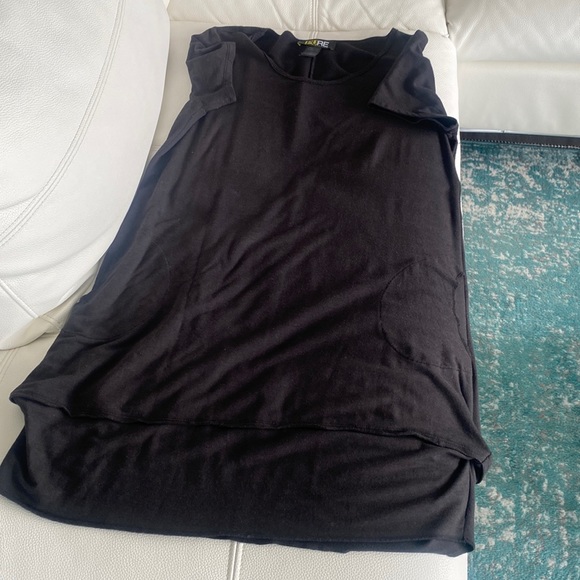 Black t-shirt style dress - Picture 1 of 4